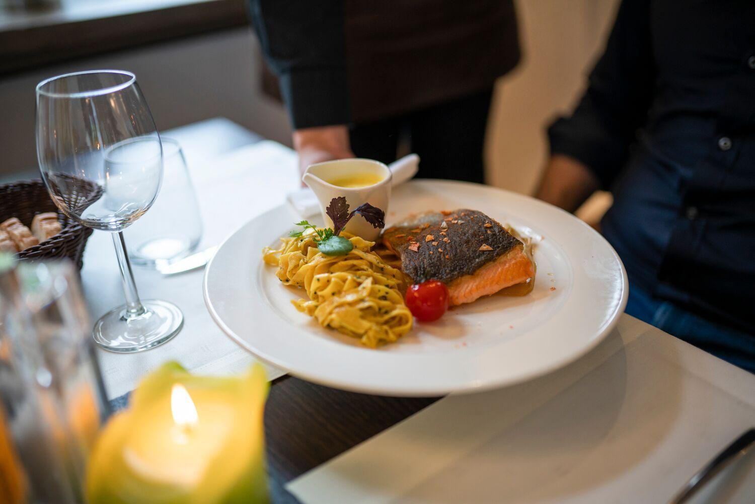 Hotel Restaurant Roemer Merzig Eksteriør billede