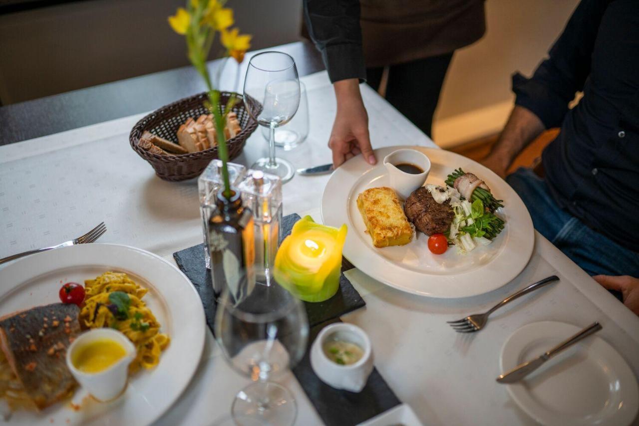 Hotel Restaurant Roemer Merzig Eksteriør billede